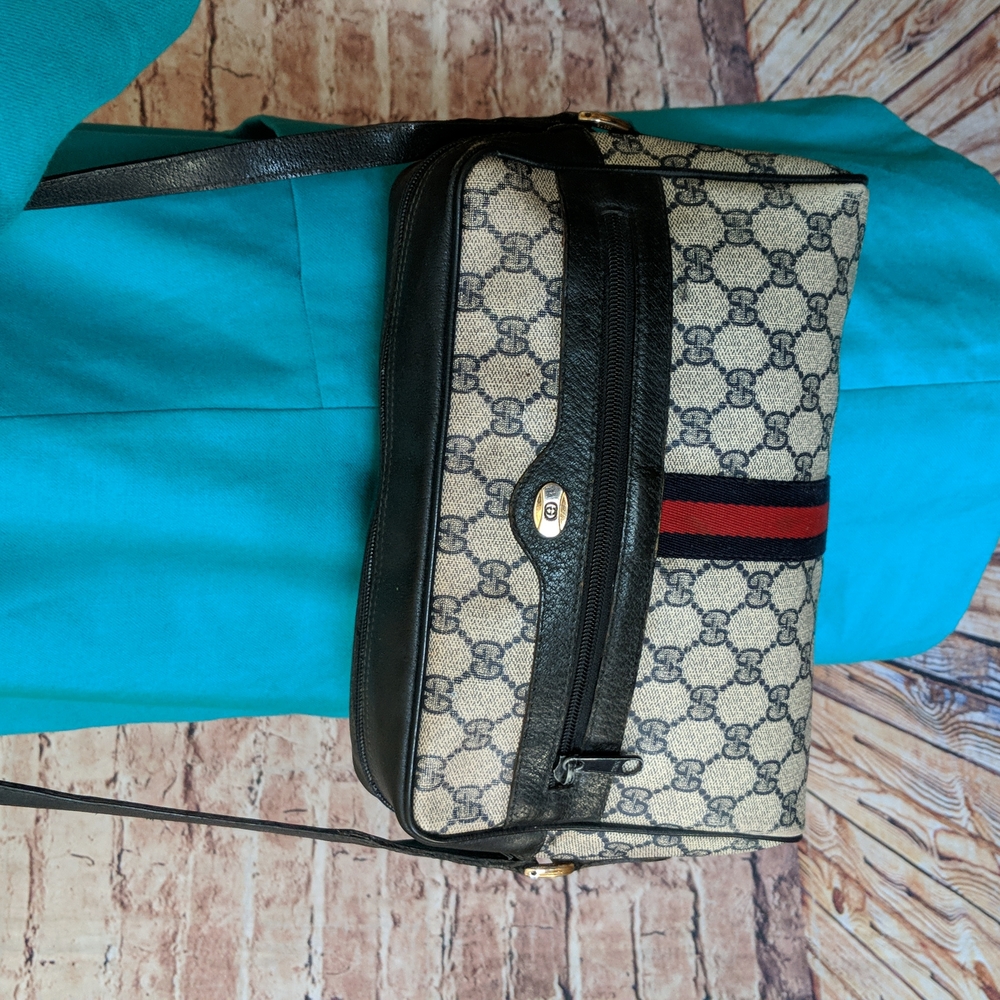 GG GUCCI VINTAGE SHOULDER BAG